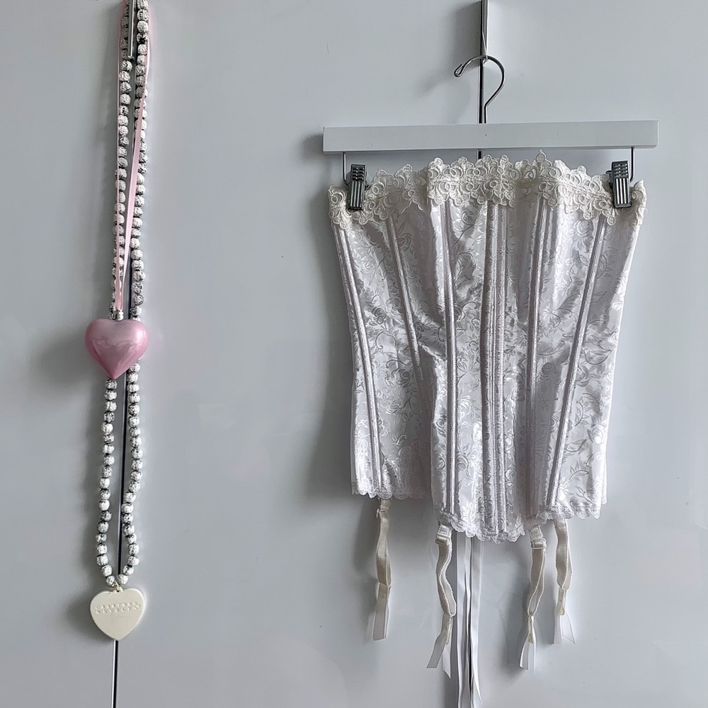 GRENIER Vintage Corset Style No. 6122 32" Guêpière Thong Set Of 2 White